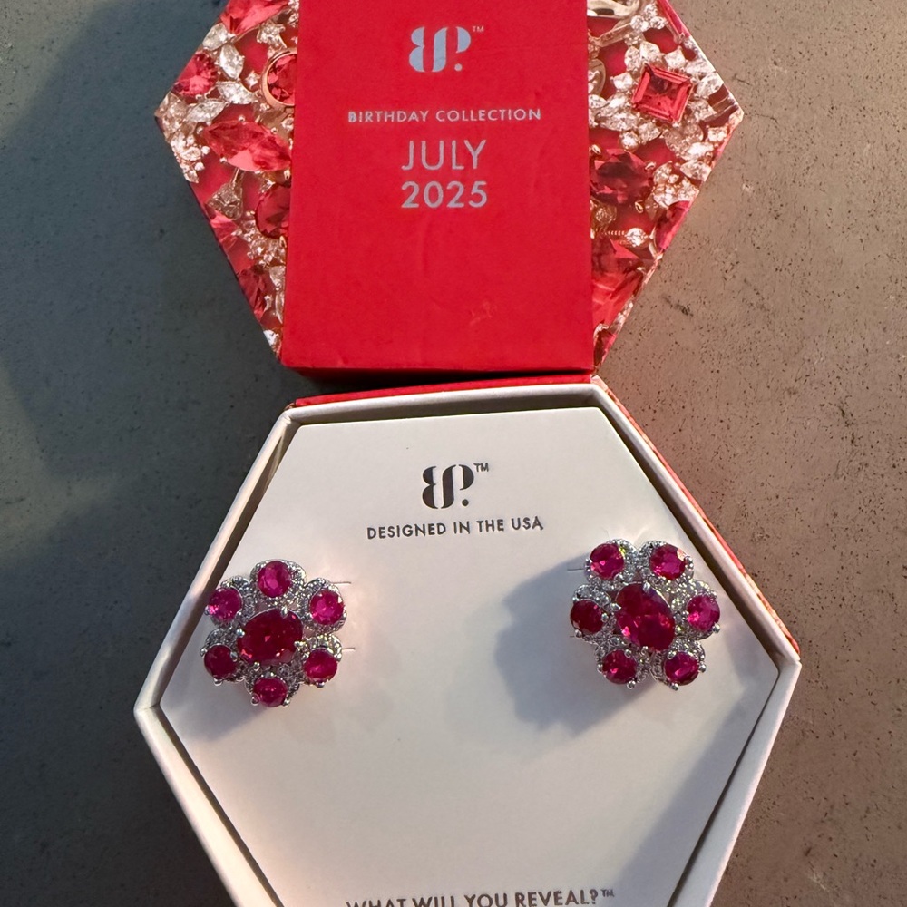 Forever in bloom - July bomb party earrings